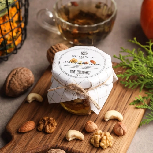 Мед цветочный с ореховым ассорти Вековая пасека