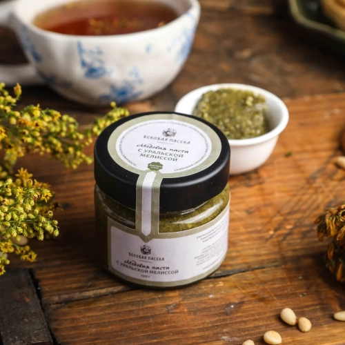 Медовая паста с протертой мелиссой Вековая пасека