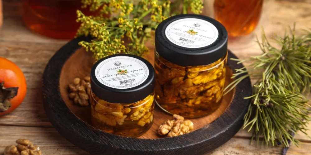 С грецким орехом