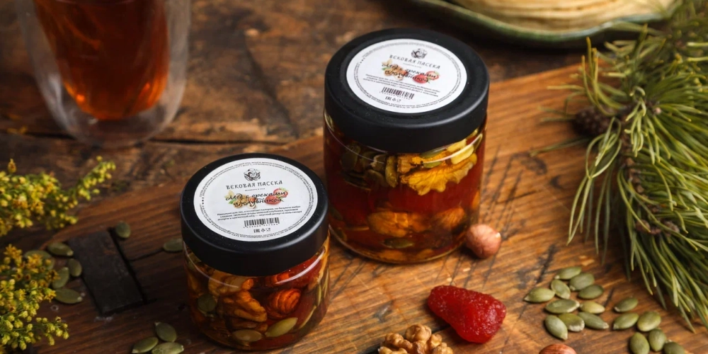 С клубникой