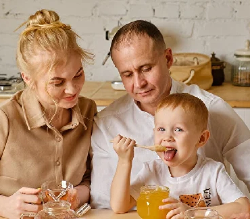 Выпьем чая с мёдом